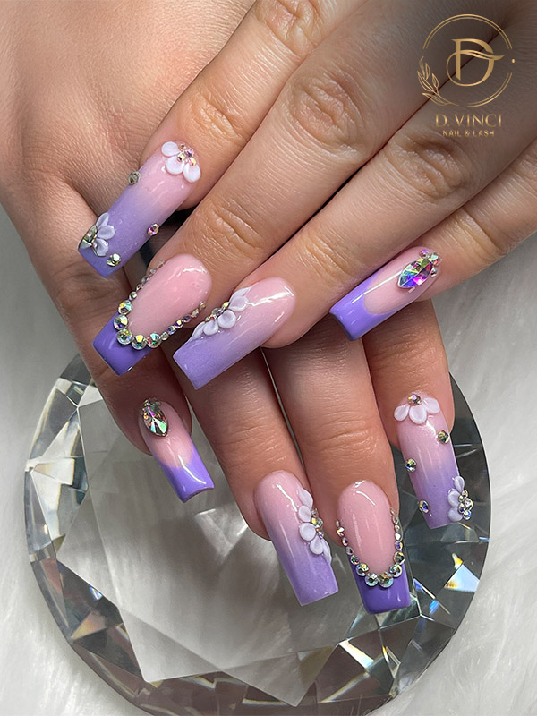 D. Vinci Nail & Lash