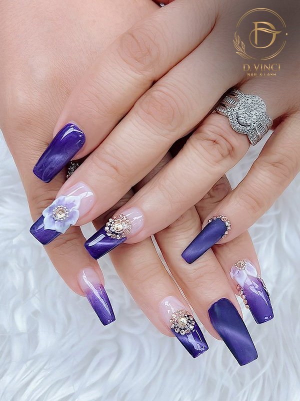 D. Vinci Nail & Lash